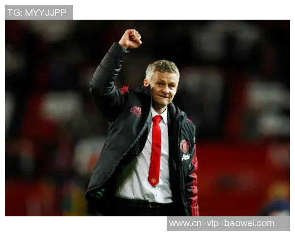 斯特拉斯堡主帅被切尔西挖走球迷愤怒表达不满情绪